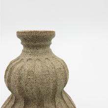 Carica l'immagine nel visualizzatore di Gallery, Vaso Gres Pietra Scanalature