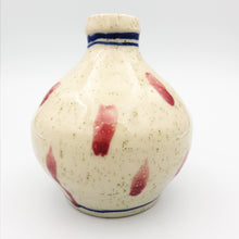 Carica l'immagine nel visualizzatore di Gallery, Bottiglia Gres rosso.