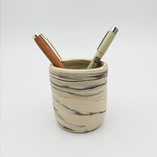 Carica l'immagine nel visualizzatore di Gallery, Portapenne Gres Marmo