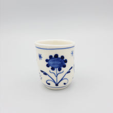 Carica l'immagine nel visualizzatore di Gallery, Bicchierino Porcellana