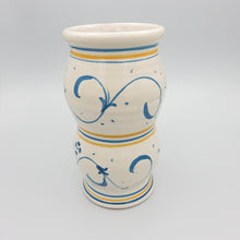 Carica l'immagine nel visualizzatore di Gallery, Vaso da Farmacia Maiolica.