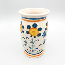 Carica l'immagine nel visualizzatore di Gallery, Vaso da farmacia, Maiolica