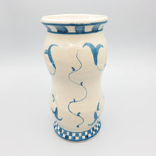 Carica l'immagine nel visualizzatore di Gallery, Vaso da Farmacia Maiolica