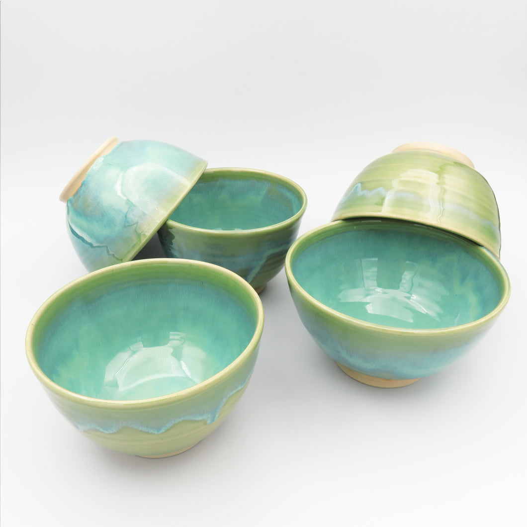 Preziose ciotole in gres, smalto color verde acqua. ceramica artigianale made in Abruzzo